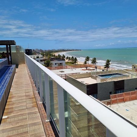 Confortavel Flat Com Piscina De Borda Infinita Na Cobertura 카베델로 외부 사진