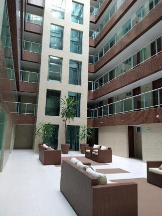 Confortavel Flat Com Piscina De Borda Infinita Na Cobertura 카베델로 외부 사진